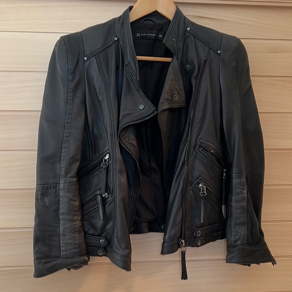 Zara cropped leather moto jacket - small